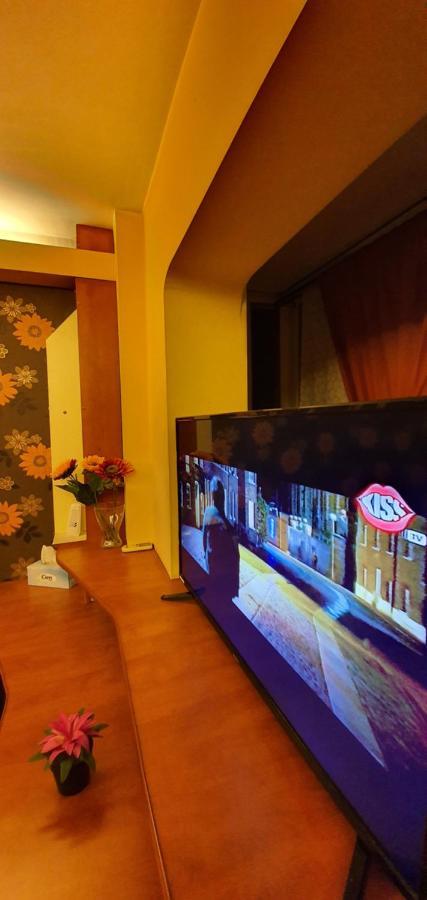My House - Ultracentral Romana Square Near Old Town Boekarest Buitenkant foto